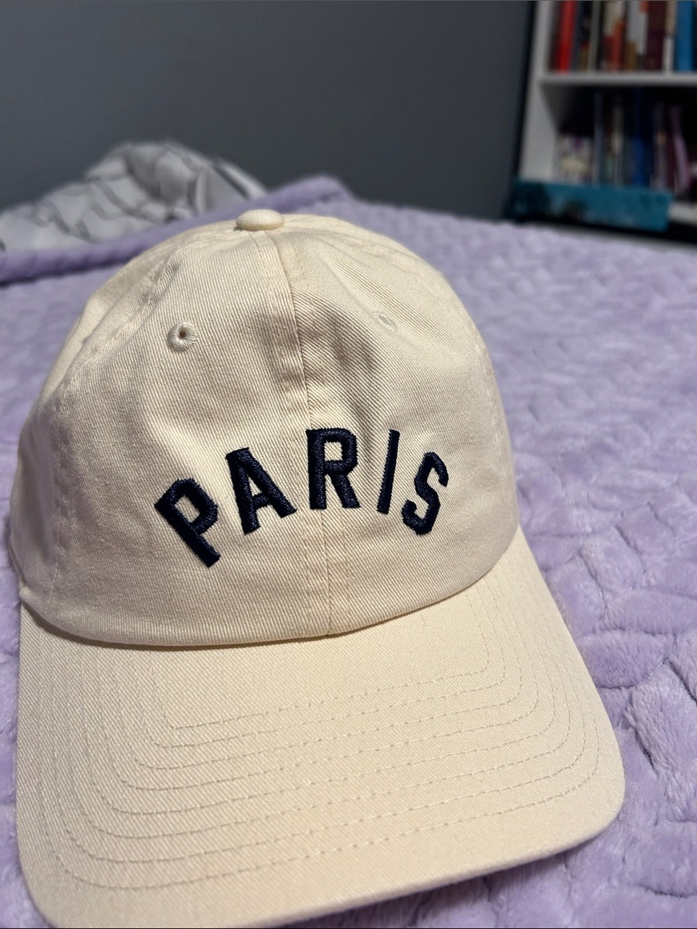 Paris Cap - Picture 2 of 2